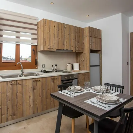 M&e New Appartement Charaki